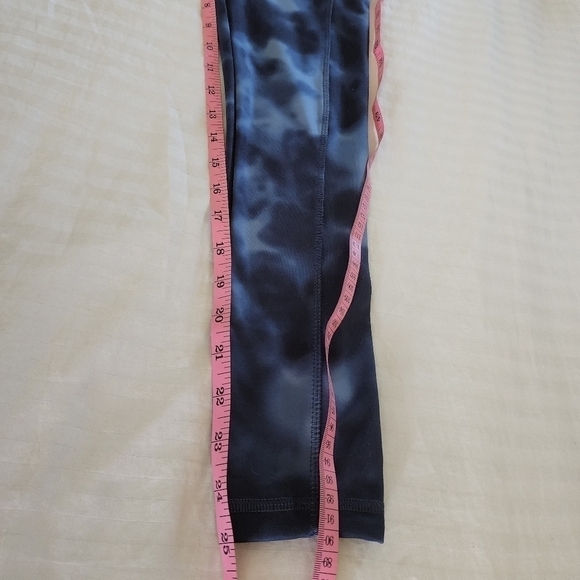 Danskin cloudy navy wash print work out leggings size small - Picture 3 of 5